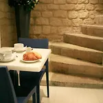 Otel De Nemours Paris