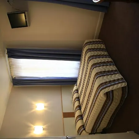 نيمورس باريس