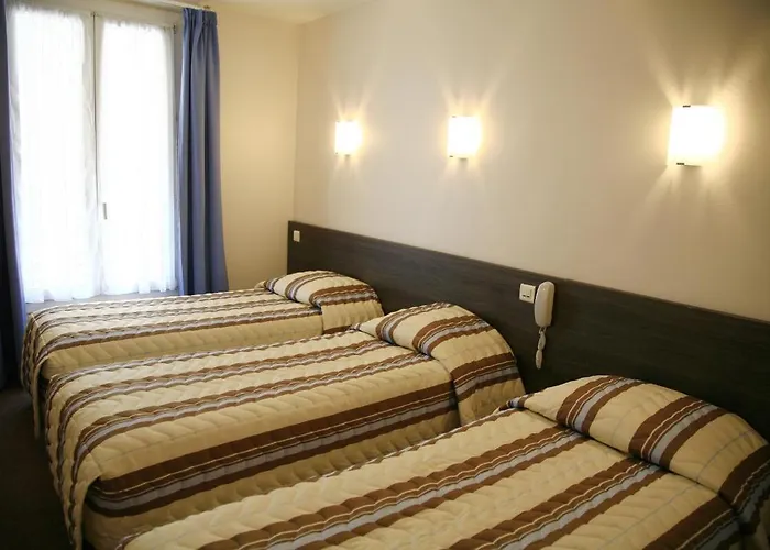 Hotell De Nemours 2*